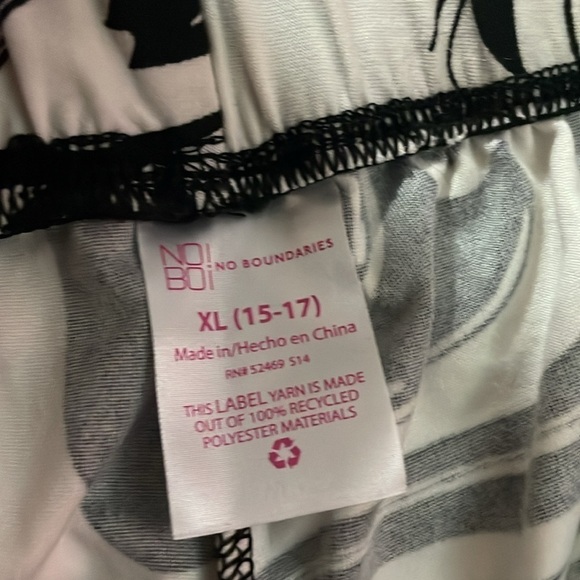 No Boundaries size XL black and white sleeveless soft and stretchy lounge set - Picture 6 of 7